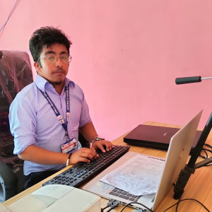 नरेन्द्र अधिकारी